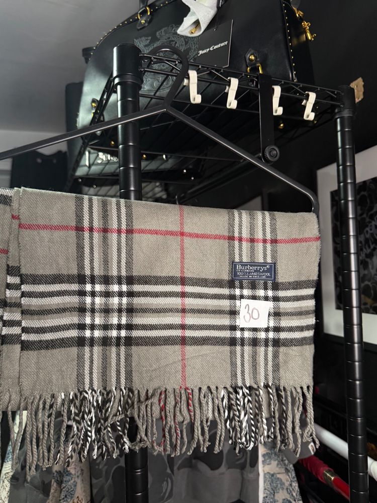 Burberry #30 £200RRP Grey Vintage Burberry Scarf Lambswool product image