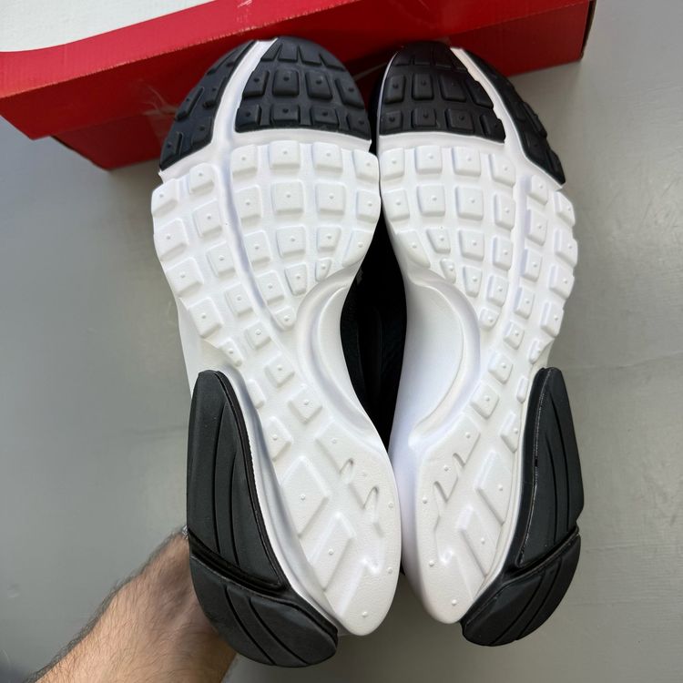Nike Presto Fly Size UK 8 Black White Men's Trainers AV7011-001 obraz 3