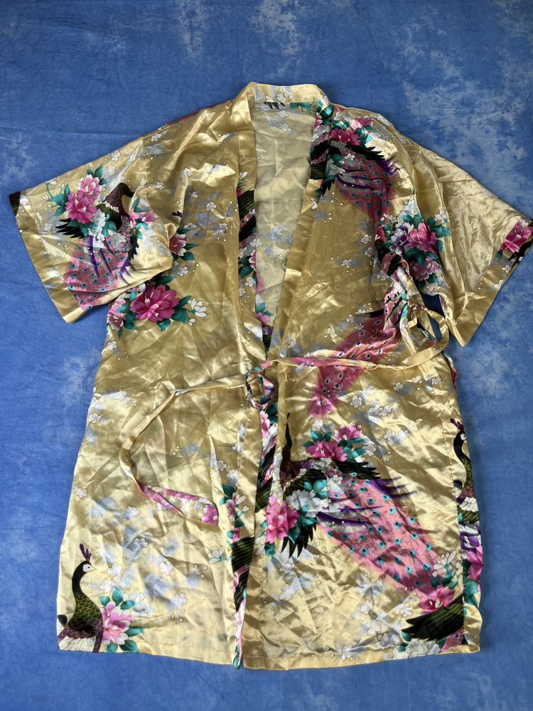 Floral Patterned Kimono Robe