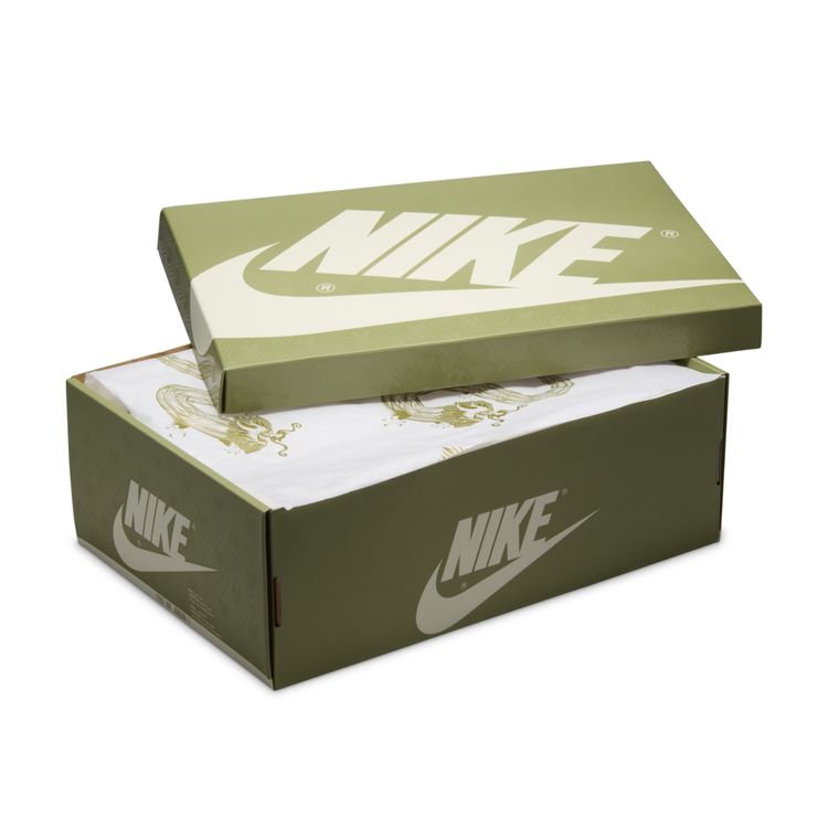 Air Jordan 1 Retro Low OG Year of the Dragon (2024) 12