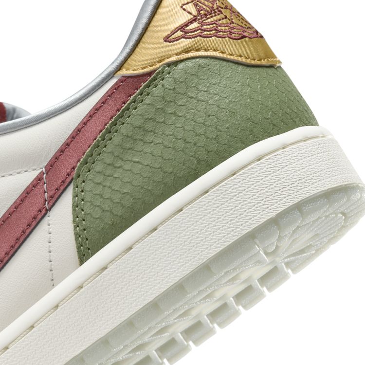 Air Jordan 1 Retro Low OG Year of the Dragon (2024) 6