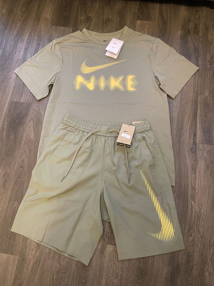 Nike Nike T-Shirt And Shorts Set imagen del producto