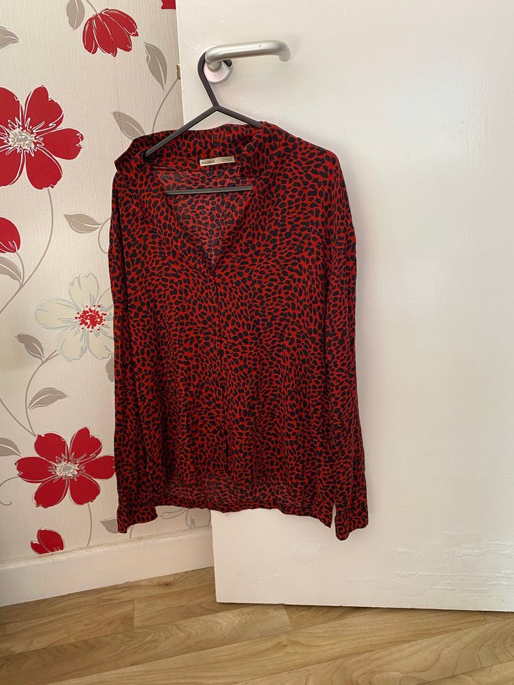 Pull & bear size medium red and black leopard print blouse