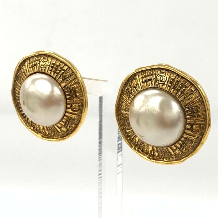 Chanel faux pearl