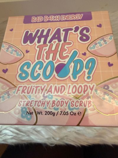 Bad B*Tch Energy What'S The Scoop? Fruity And Loopy Stretchy Body Scrub
