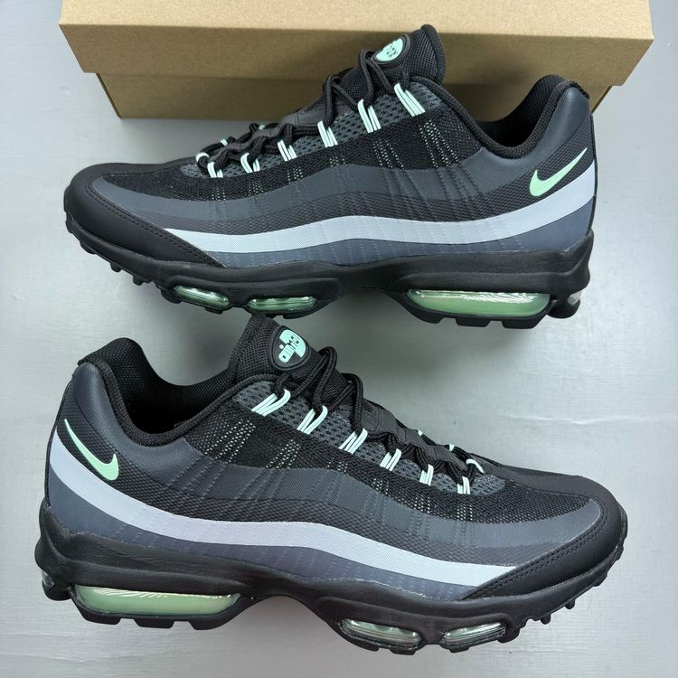 Nike Air Max 95 Size UK 8 Ultra Black Mint Foam Anthracite Trainers IB7681-004