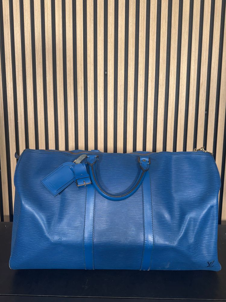 B56 Louis Vuitton Keepal 50 Epi Leather Blue 