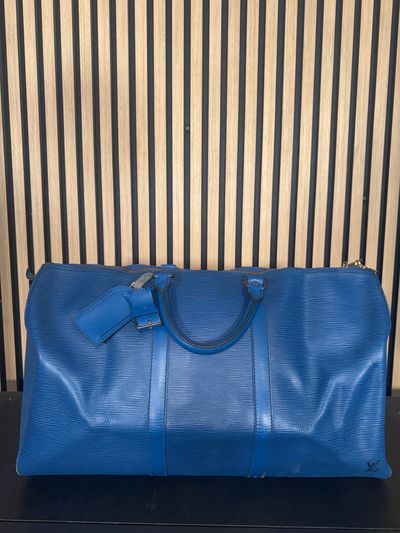 B56 Louis Vuitton Keepal 50 Epi Leather Blue