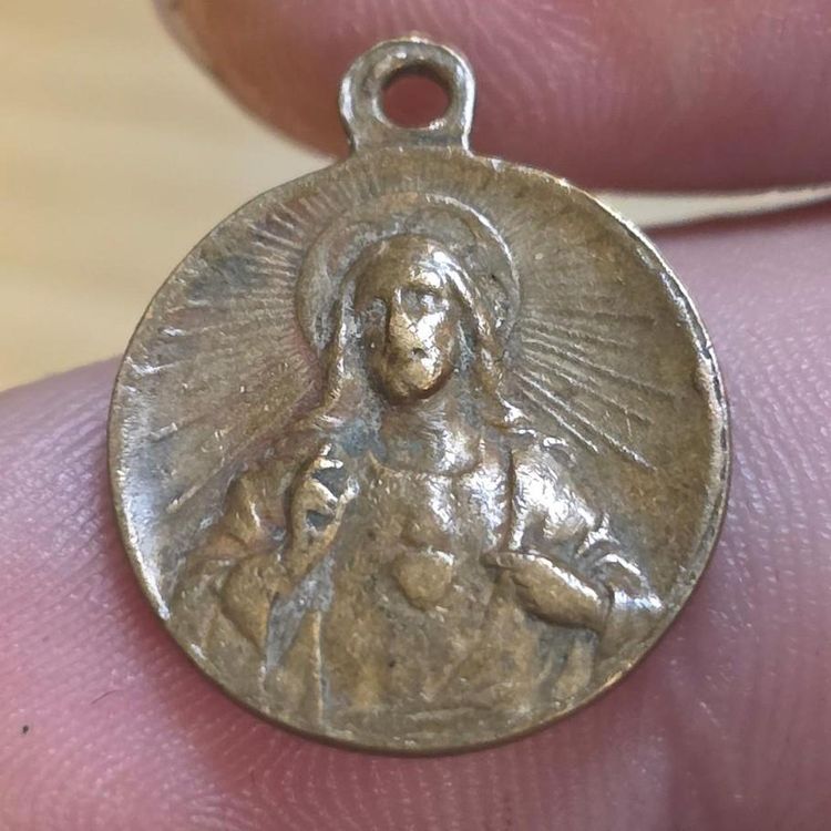 Religious Pendant Medal image 3