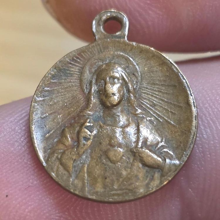 Religious Pendant Medal image 4