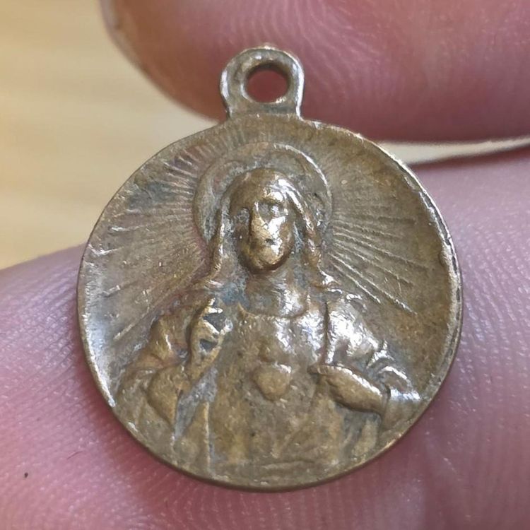 Religious Pendant Medal image 1