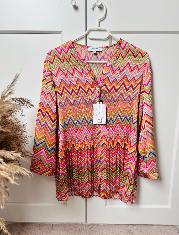 Other Jesienna bluzka ze wzorem kolorowa plus size 44 | TINTA women's colorful zigzag patterned blouse product image
