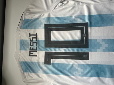 Original Argentina Football Shirt Adidas Messi 10 2018 World Cup - Size M