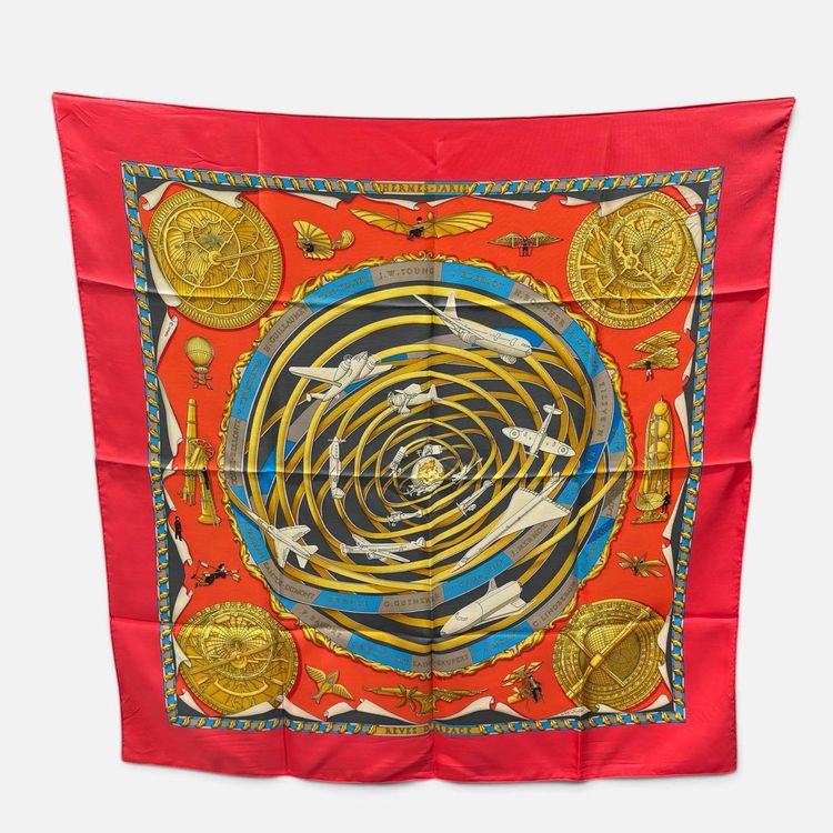 Foulard Carré 90 “Rêves d’Espace” image 1