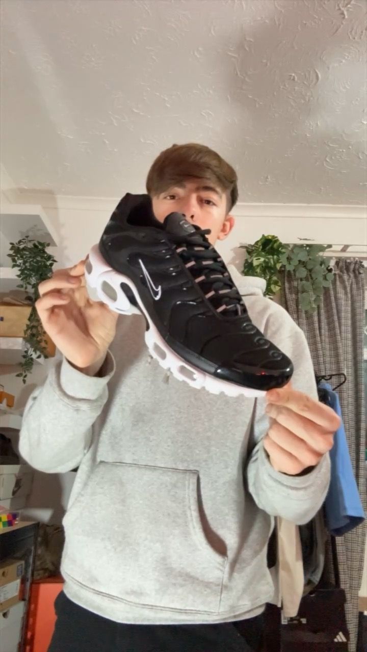 Nike NIKE TNS BLACK WHITE product image