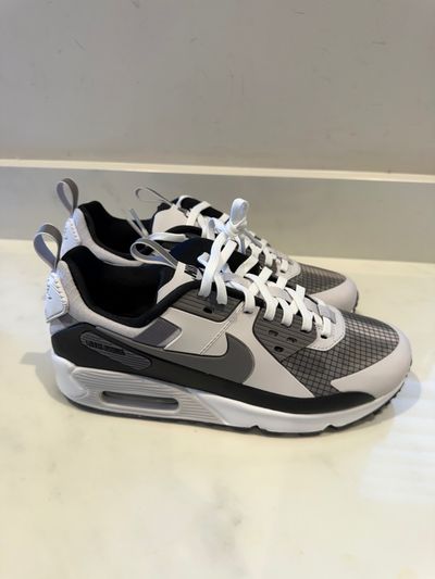 Nike Air Max 90 Drift Sneakers