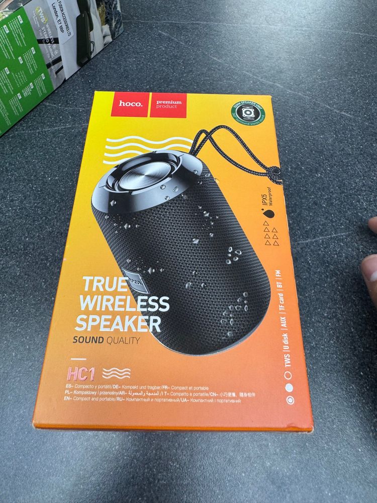 True wireless speaker 