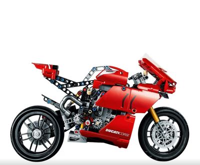Ducati Panigale V4 R Building Set 10