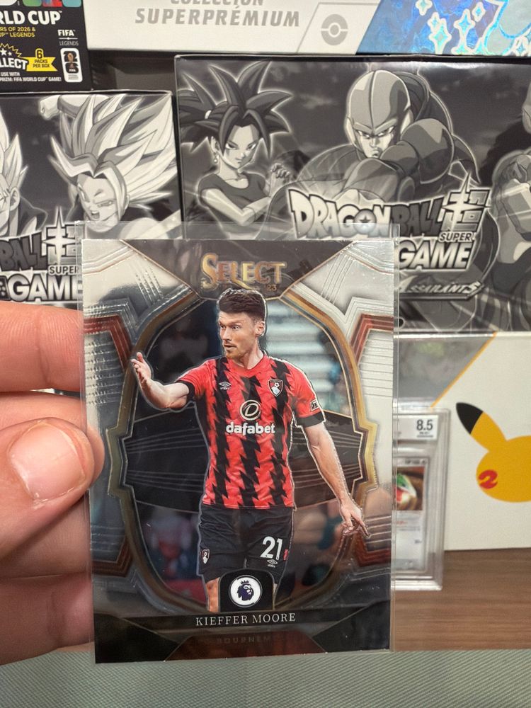 Kieffer Moore Football Trading Card