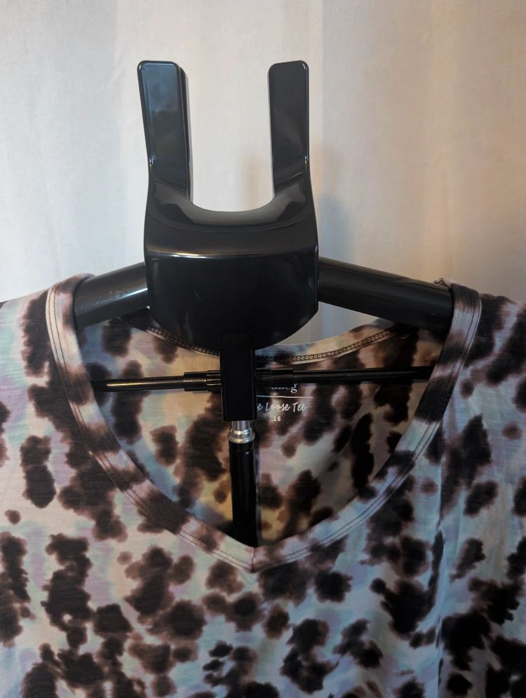 Nutmeg Loose Tee Leopard Tie Dye V Neck T Shirt Brown Blue Size 16 image 2