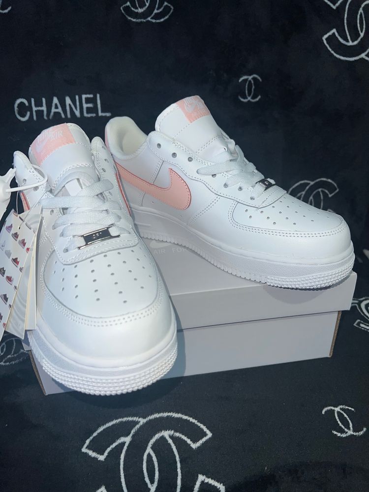 Nike Air Force 1 Ladies Sneakers image 3