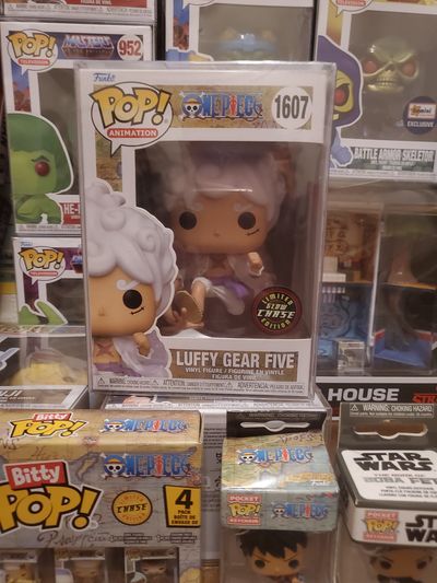 Funko Pop! Animation Luffy Gear Five Glow ChaseVinyl Figure