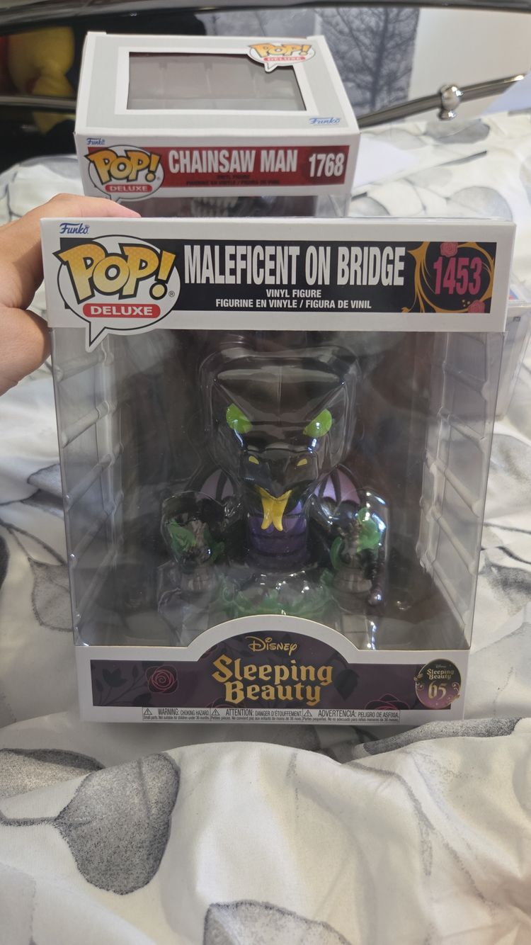 Funko Pop Deluxe, Maleficent On Bridge, Vinyl Figure