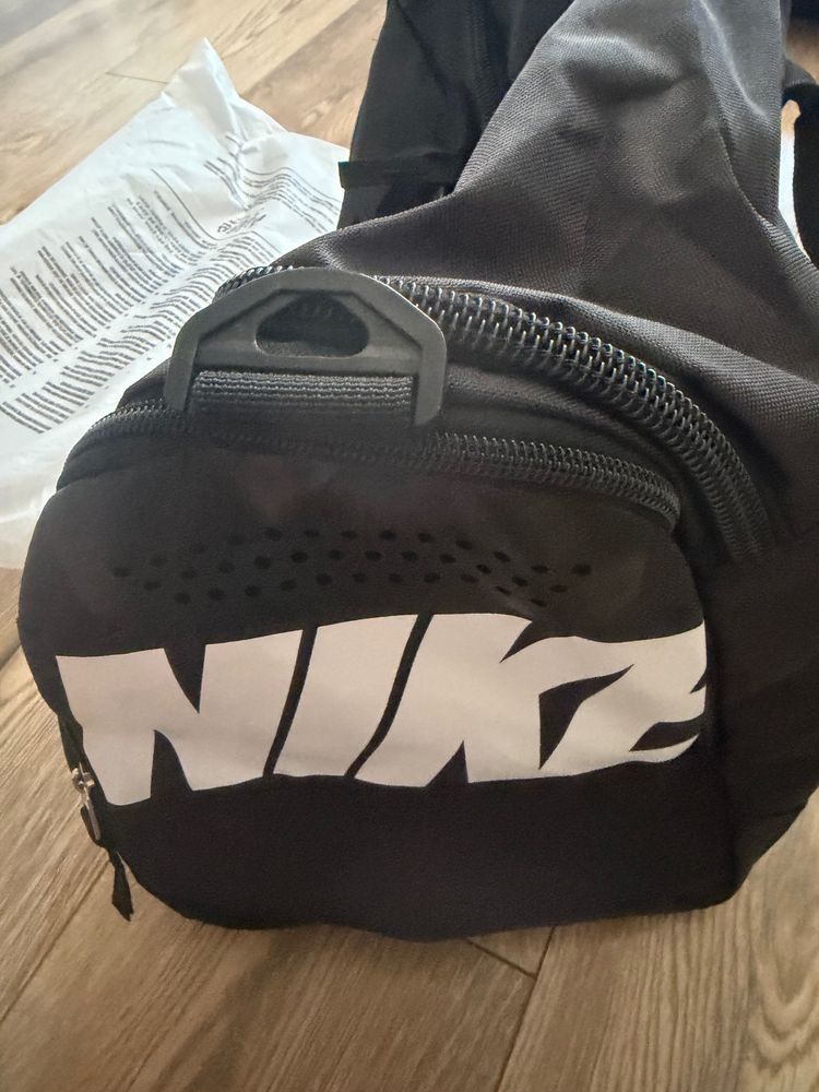 Nike Black Duffel Bag 4