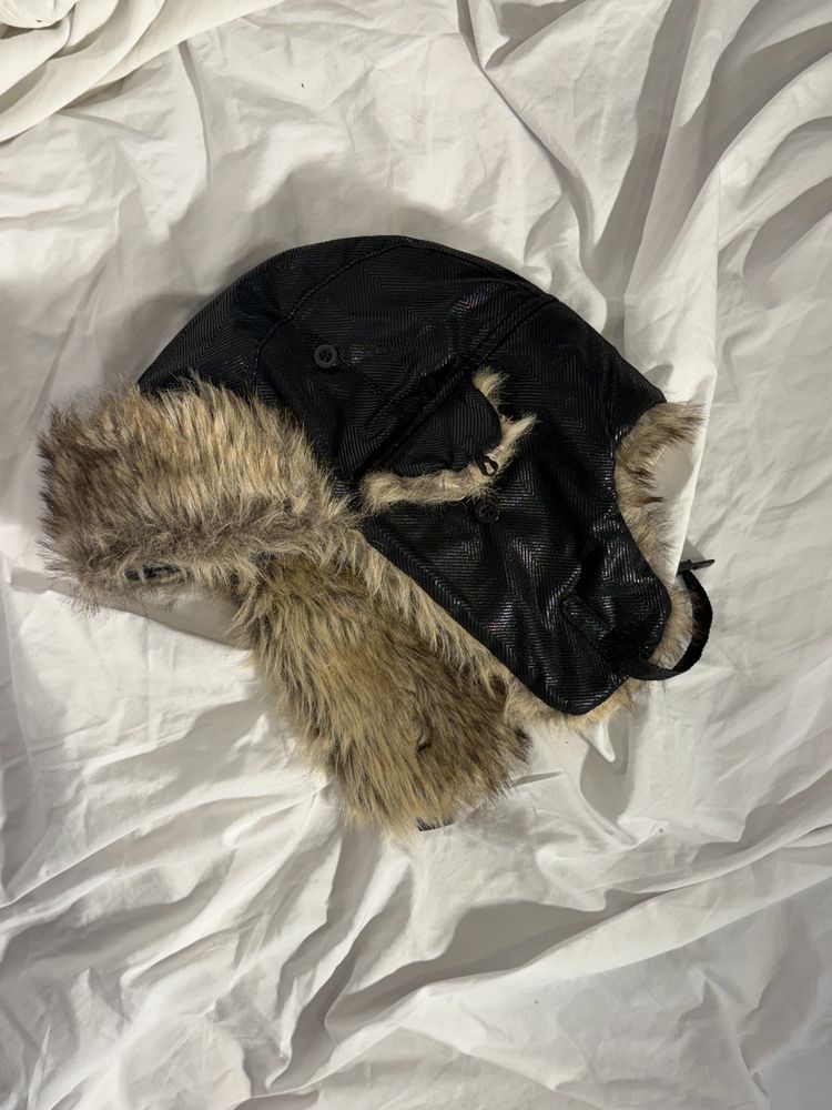 Black Faux Fur Trapper Hat obraz 1