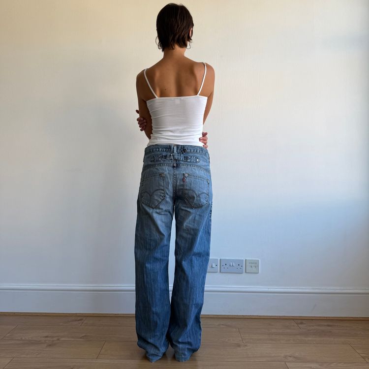 Levi’s cinch back jeans - Size 30x34 image 10