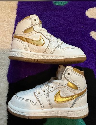 Jordan 1 Hi White Metallic Gold 6C