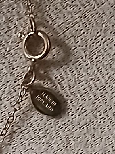 Signed Avon Elegant V-Shape Loop Solitaire Pendant Necklace 4