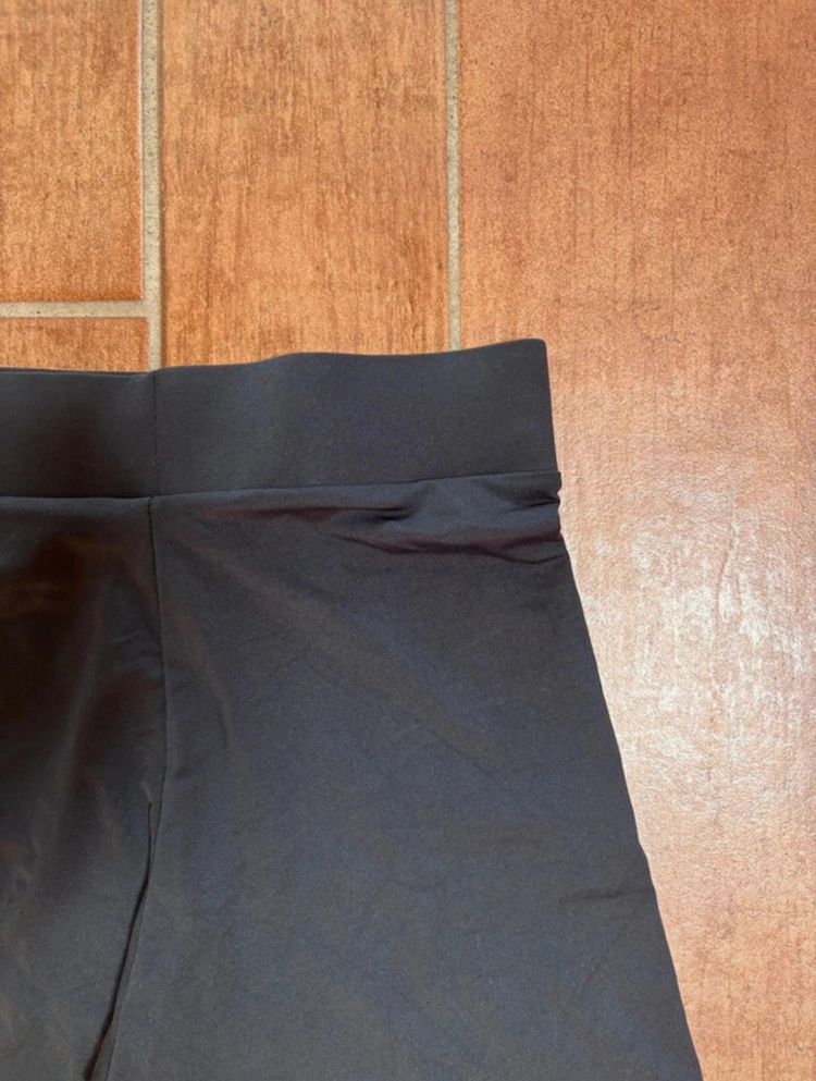 Pull&Bear Cycling Shorts Black Sport Gym Biker Pants - Size S 3