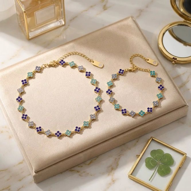 Gold-Tone Floral Necklace And Bracelet Set image 1