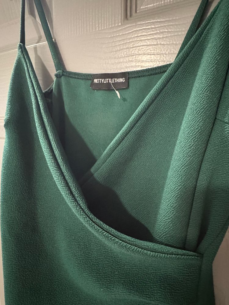 Prettylittlething Green Wrap Dress (12) imagen 3