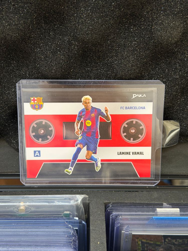  Lamine Yamal Panini Insant Primer Hat-Trick