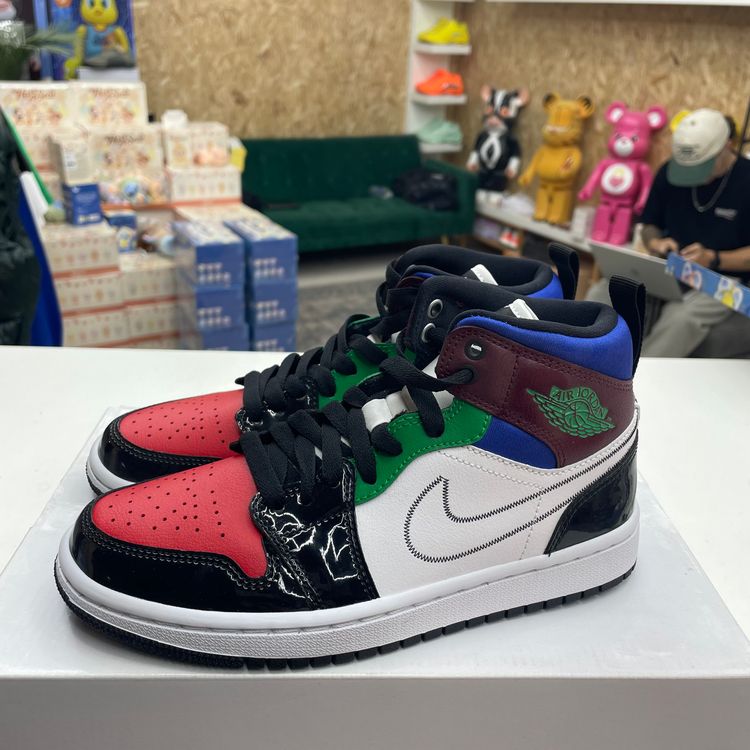 Other UK 3 JORDAN 1 MID SE ‘Black White Multi’  product image