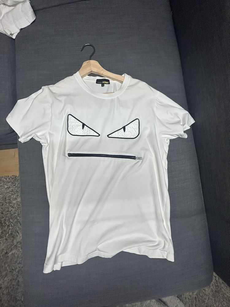 Fendi eye zip T-shirt  imagen 2