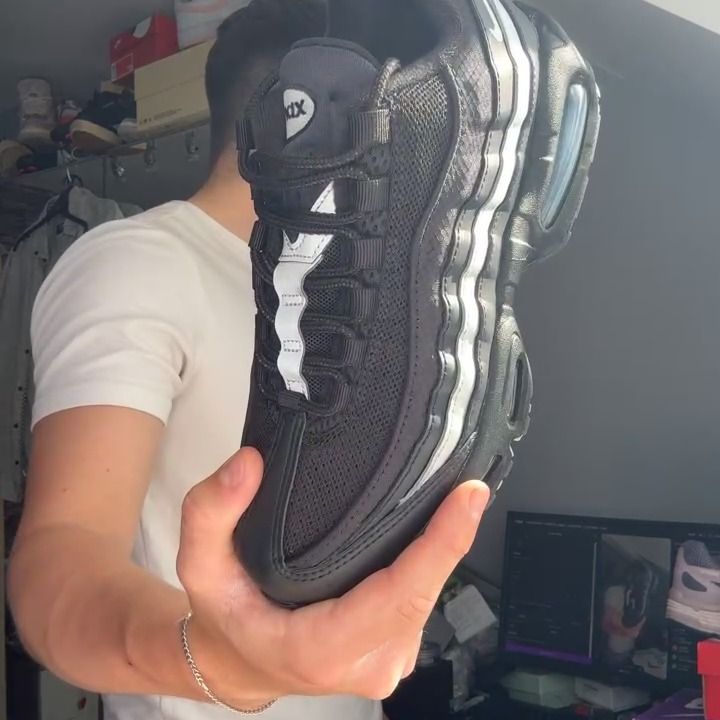 Nike nike air 95 brand new size 5.5 product image