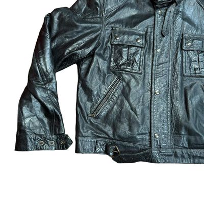 LEATHER JACKET 3