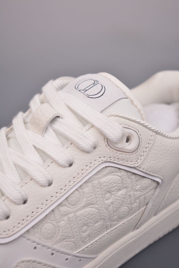 Casual sports shoes image 3