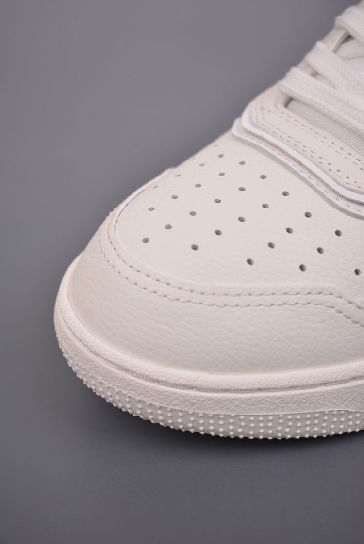 Casual sports shoes image 9