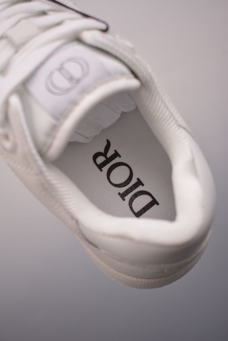 Casual sports shoes image 8