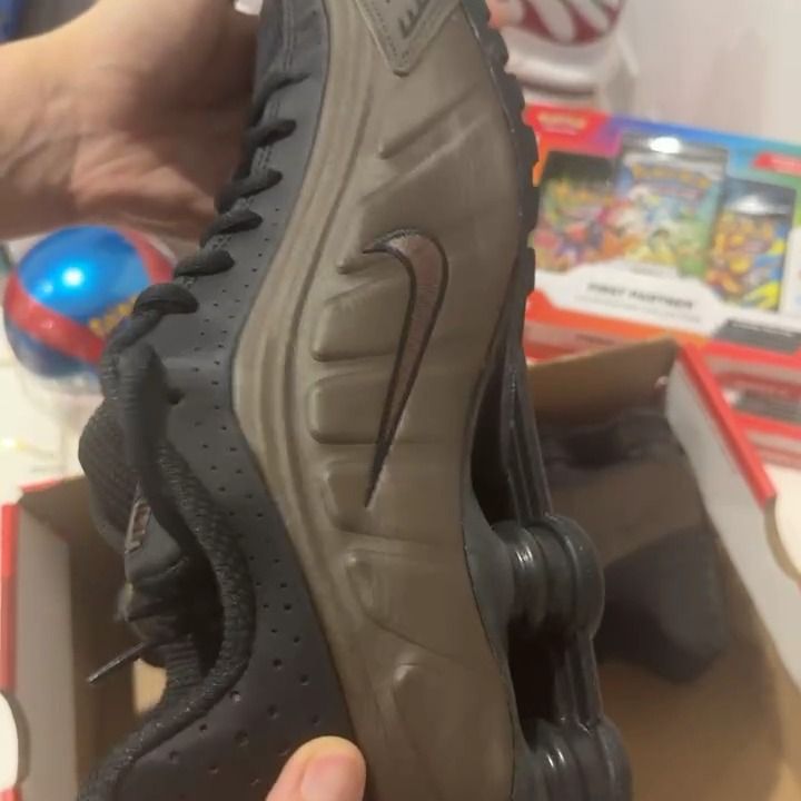 On Running Shoes as seen on screen product image