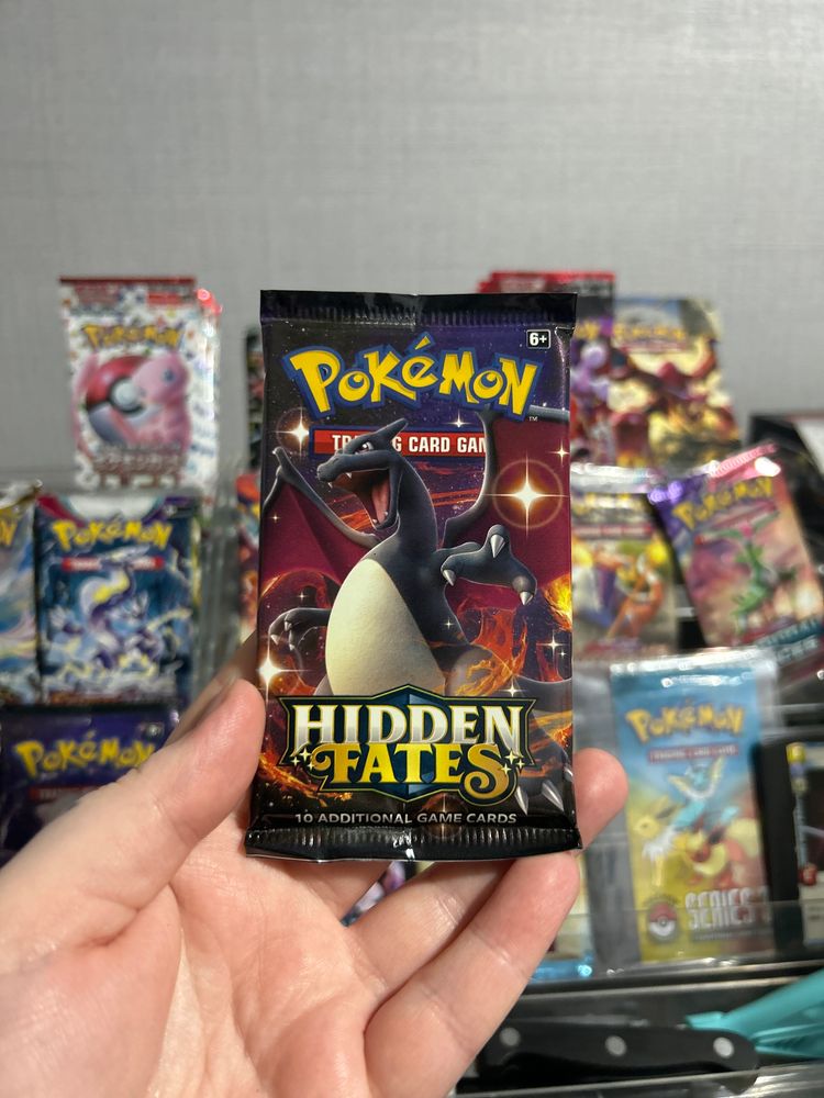 Pokémon Hidden Fates Trading Card Game Booster Pack