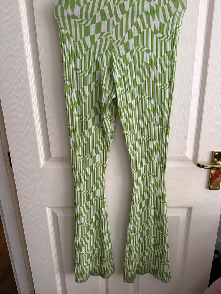 Other Green And White Patterned Flared Pants product image