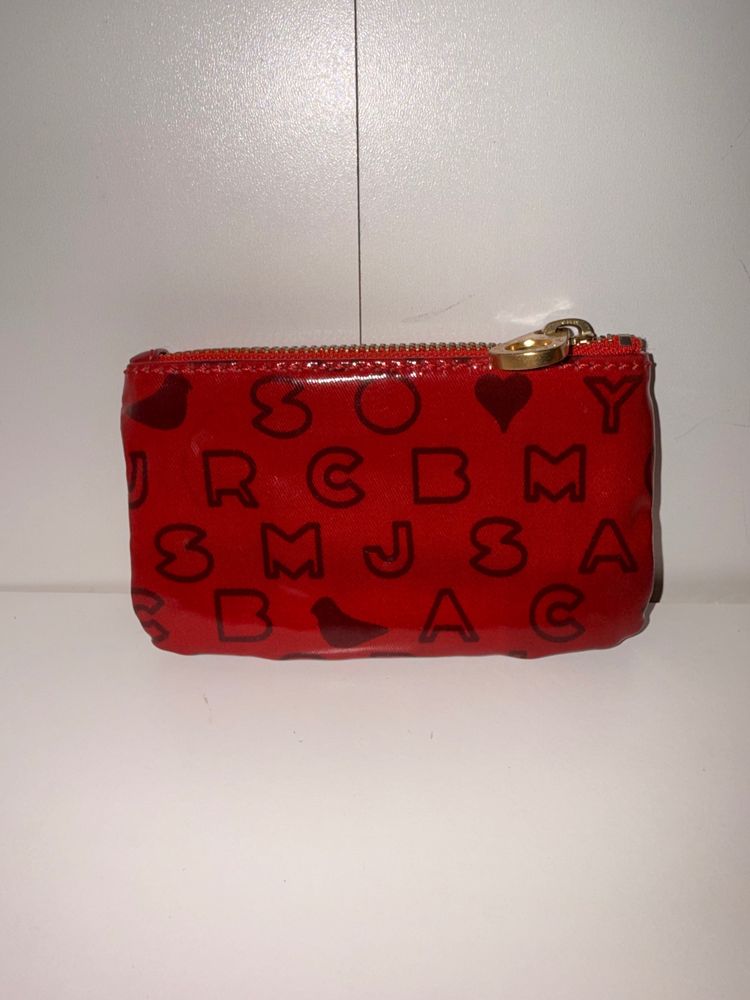 red Marc Jacob zipper wallet 2