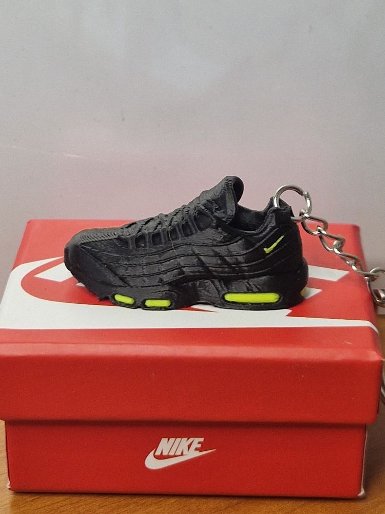 Nike Air Max 95 Neon Black Sneaker Keychain image 2