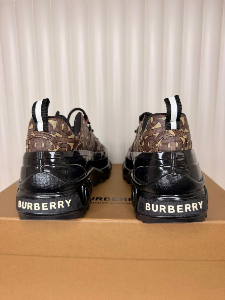 Burberry Sneakers image 3