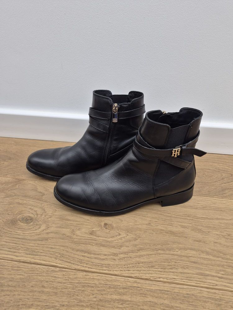 Tommy Hilfiger Tommy Hilfiger Black Leather Ankle Boots product image